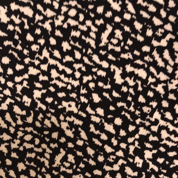 Silence and Noise Patterned Skirt - Picture 2 of 4